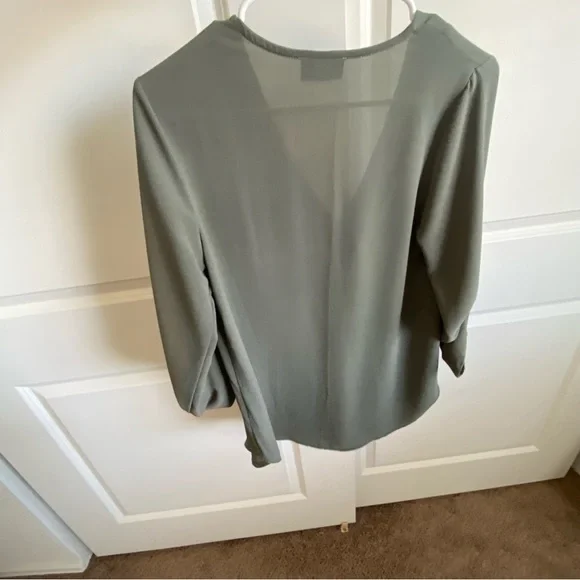 Vici Blouse - Picture 4 of 4